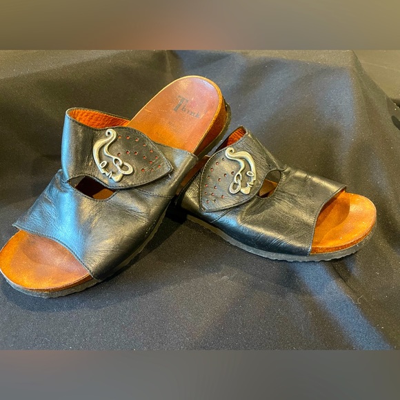 THINK! Black leather cork Mizzi slide sandals - Picture 1 of 6